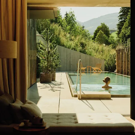 Hotel Wiesergut Saalbach-Hinterglemm